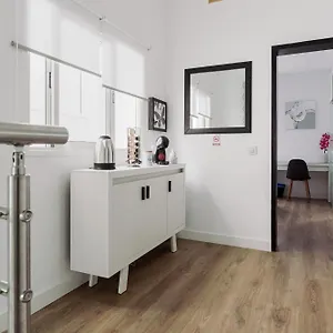 https://santa-cruz-ensuite-rooms.tenerifehoteles.net